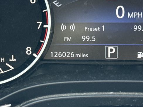 Used 2018 Nissan Maxima Platinum FWD image 5
