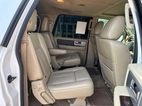 Used 2013 Ford Expedition EL XLT RWD image 21