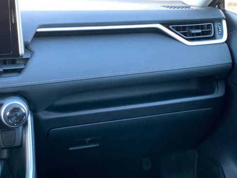 Used 2025 Toyota RAV4 LE image 34