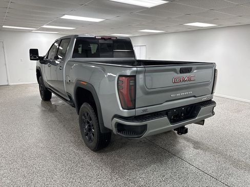 Used 2024 GMC Sierra 2500 AT4 w/ AT4 Premium Plus Package image 6