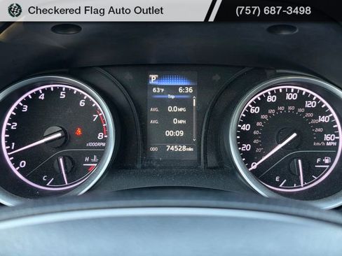 Used 2021 Toyota Camry LE FWD image 11