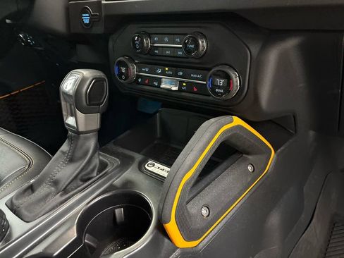 Used 2024 Ford Bronco Badlands AWD/4WD image 50