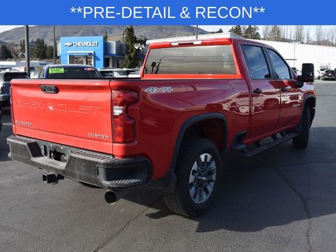 Used 2023 Chevrolet Silverado 2500 Custom w/ Custom Value Package image 4