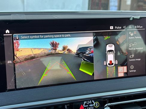 New 2025 BMW X4 xDrive30i w/ Convenience Package image 17