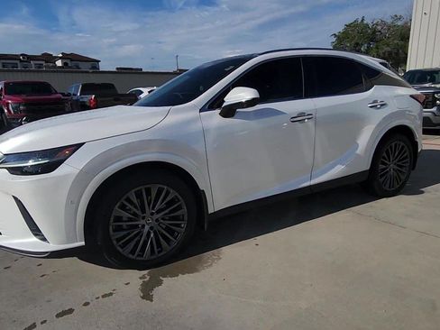 Used 2023 Lexus RX 350 w/ Cold Area Package AWD/4WD image 4
