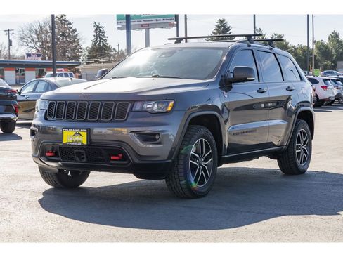 Used 2020 Jeep Grand Cherokee Trailhawk w/ Trailhawk Luxury Group image 7