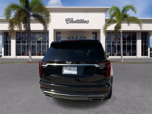 Certified 2023 Cadillac XT6 Premium Luxury image 12