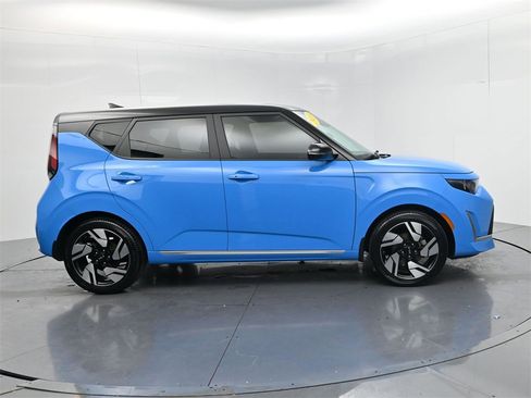 Certified 2023 Kia Soul GT-Line image 4