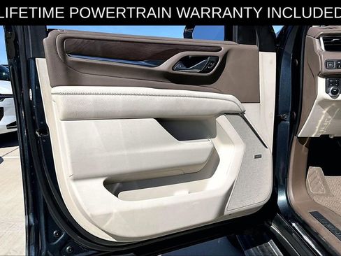 Used 2021 GMC Yukon XL Denali w/ Denali Premium Package image 23