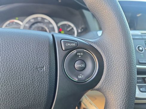 Used 2014 Honda Accord LX image 23