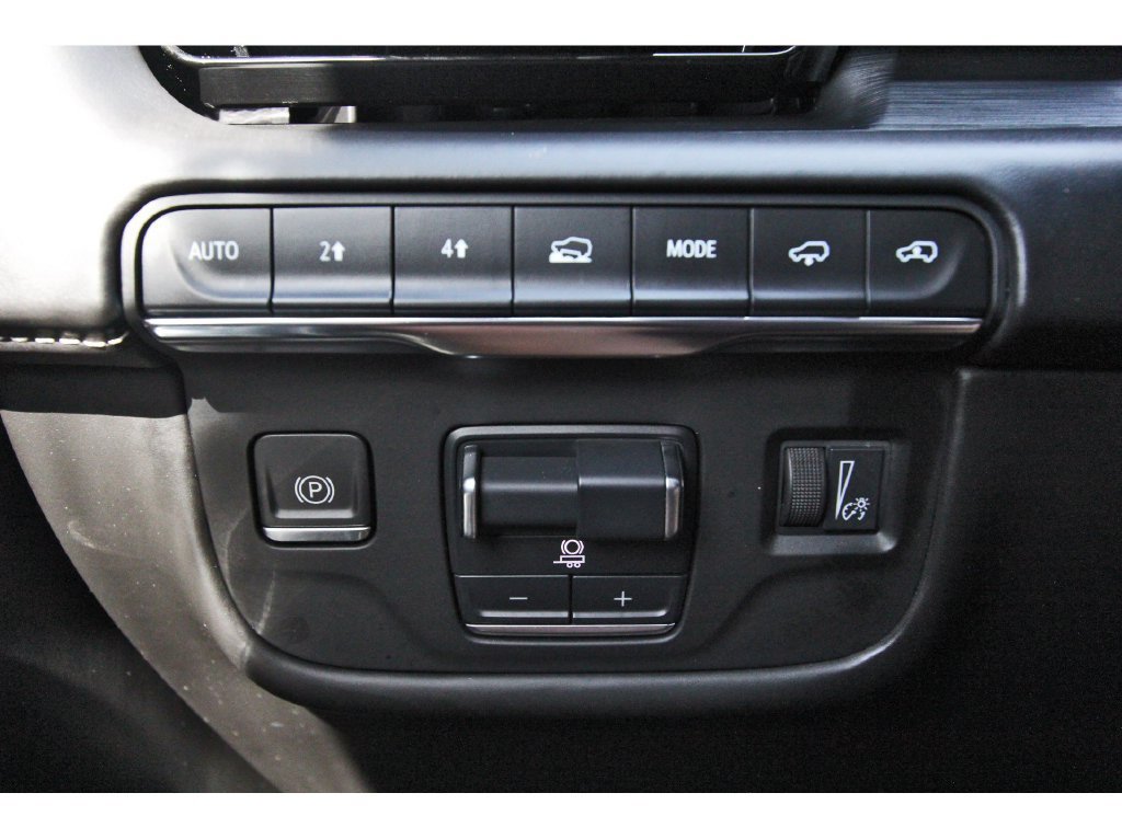 Certified 2024 Cadillac Escalade Sport Platinum w/ LPO, ONYX Package AWD/4WD image 20