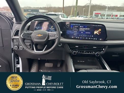New 2026 Chevrolet Suburban Premier AWD/4WD image 18