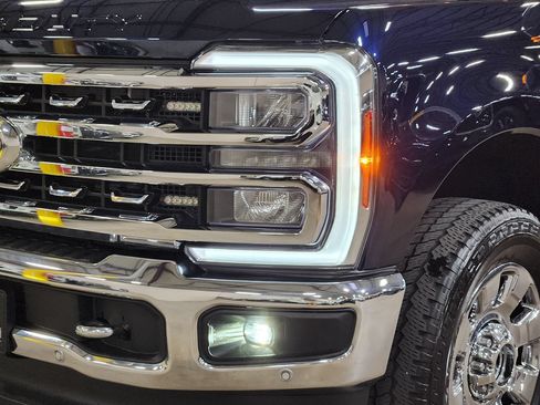 Used 2024 Ford F250 Lariat w/ Lariat Ultimate Package AWD/4WD image 14