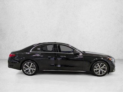 Used 2026 Mercedes-Benz E 350 Sedan image 4
