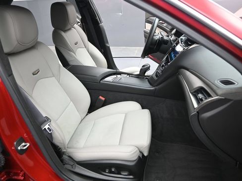 Used 2016 Cadillac CTS V w/ Luxury Package RWD image 30