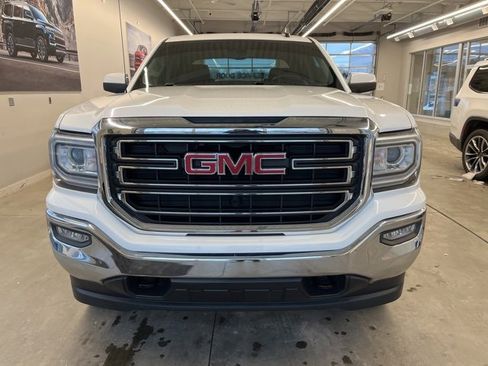 Used 2017 GMC Sierra 1500 SLE image 2