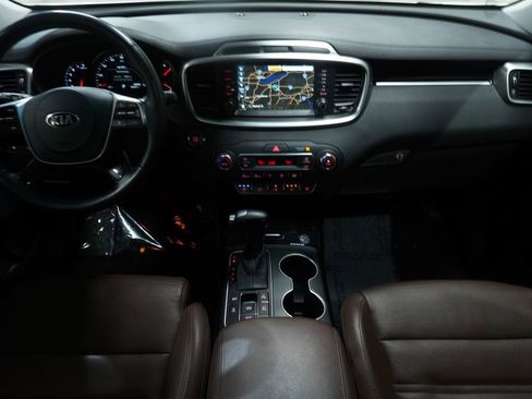 Used 2019 Kia Sorento SX w/ SX Touring Package AWD/4WD image 19