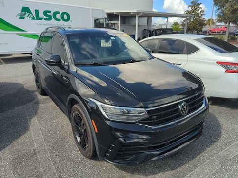 Used 2024 Volkswagen Tiguan SE R-Line FWD image 1