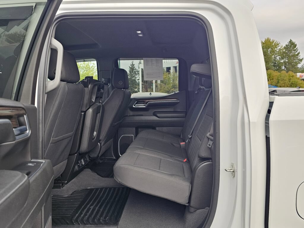 Certified 2023 Chevrolet Silverado 1500 RST w/ Z71 Off-Road Package AWD/4WD image 25