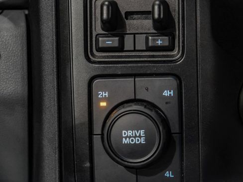 Used 2025 Ford F350 XL AWD/4WD image 26