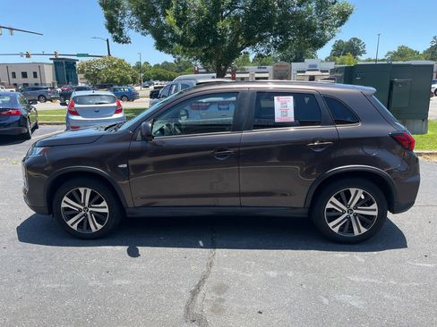 Used 2020 Mitsubishi Outlander Sport ES image 5