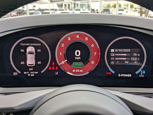 New 2025 Porsche Cayenne E-Hybrid image 16