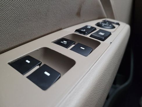 Used 2018 Hyundai Elantra Value Edition image 27