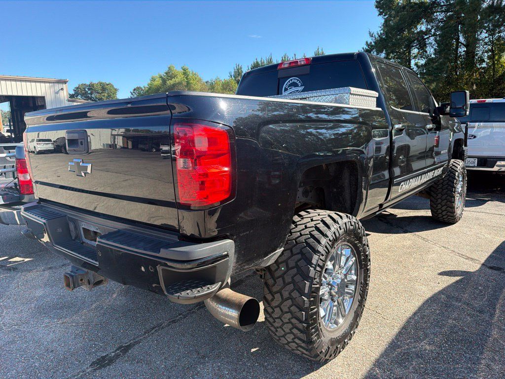 Used 2015 Chevrolet Silverado 2500 LTZ AWD/4WD image 3