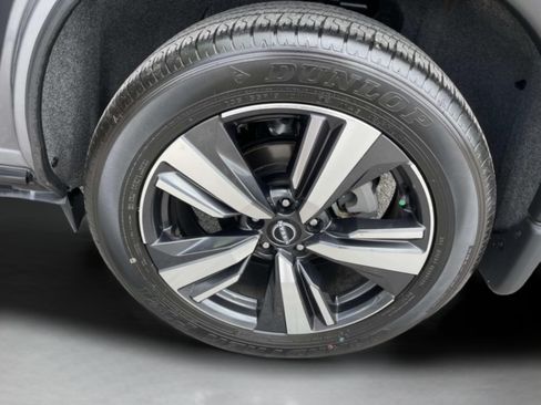 Used 2023 Nissan Rogue SL w/ SL Premium Package FWD image 31