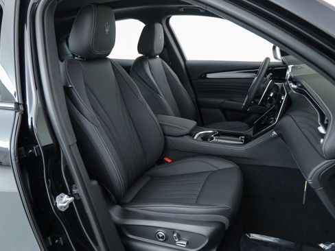 New 2025 Maserati Grecale Modena image 15