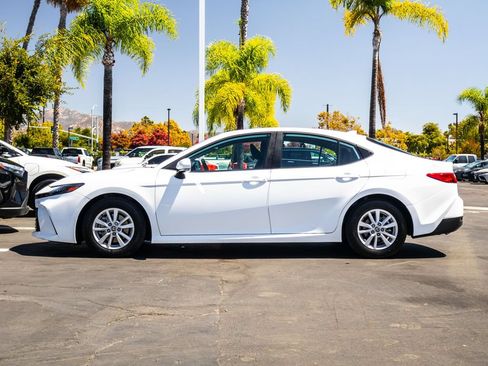 Used 2026 Toyota Camry LE FWD image 7