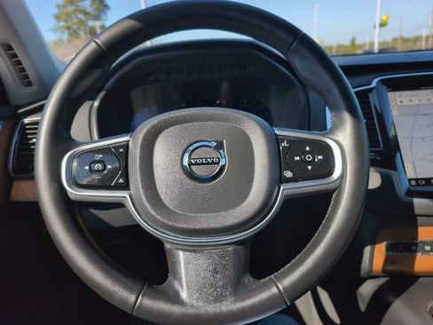 Used 2025 Volvo XC90 B6 Plus image 23
