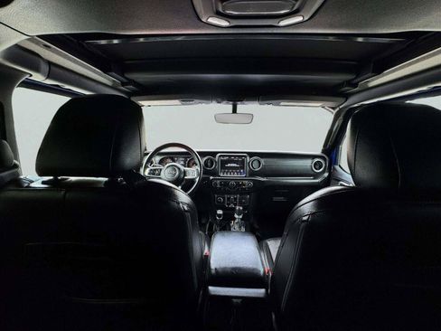 Used 2019 Jeep Wrangler Unlimited Sahara AWD/4WD image 51