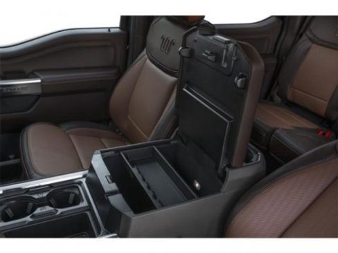 Used 2023 Ford F250 Platinum image 16