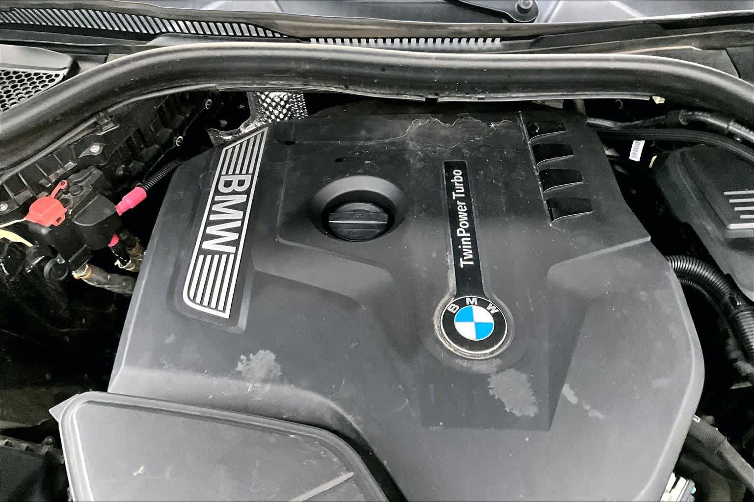 Used 2019 BMW X4 xDrive30i w/ M Sport Package AWD/4WD image 32