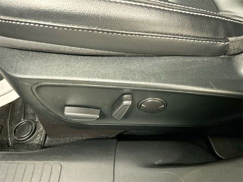 Used 2022 Ford Escape SEL image 10