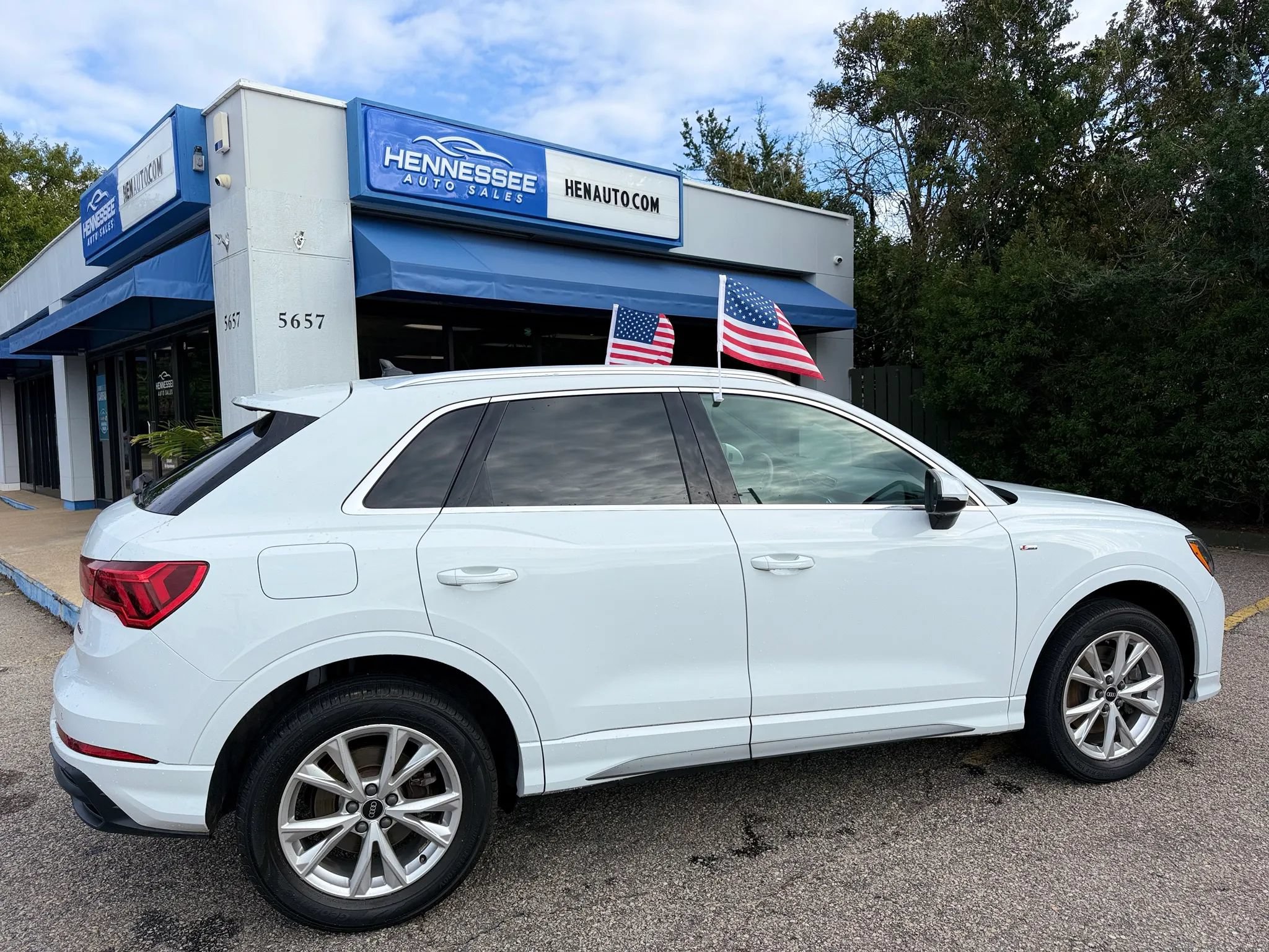 Used 2021 Audi Q3 2.0T Premium w/ Convenience Package AWD/4WD image 5