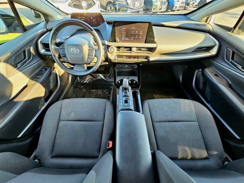 Used 2023 Toyota Prius LE FWD image 28