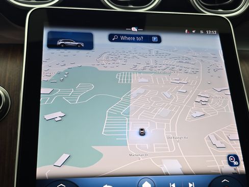 Used 2025 Mercedes-Benz GLC 300 image 22