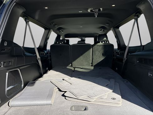 Used 2024 Jeep Wagoneer L Series II w/ Flexible Seating Group image 32