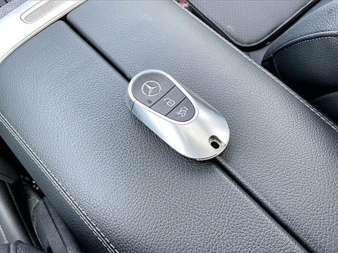 Certified 2023 Mercedes-Benz C 300 4MATIC Sedan image 38