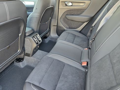 New 2026 Volvo XC40 B5 Ultra w/ Protection Package Premier AWD/4WD image 26