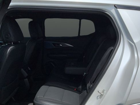 Used 2024 Chevrolet Equinox EV LT FWD image 19
