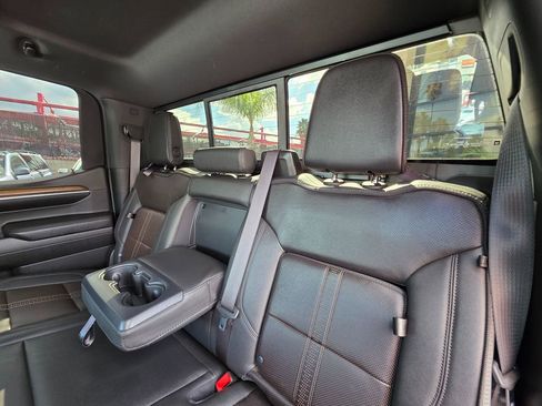 Used 2022 Chevrolet Silverado 1500 High Country image 24