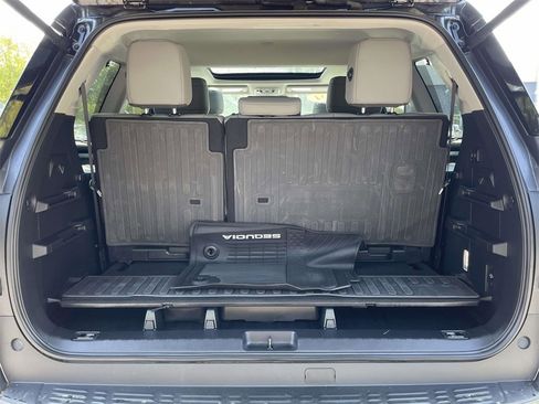Used 2024 Toyota Sequoia Limited image 6