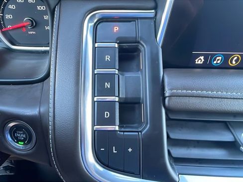 Used 2021 Chevrolet Tahoe Z71 w/ Z71 Off-Road Package image 27