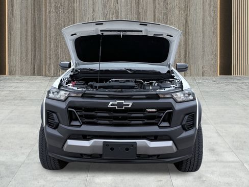Used 2024 Chevrolet Colorado Trail Boss w/ Technology Package AWD/4WD image 21