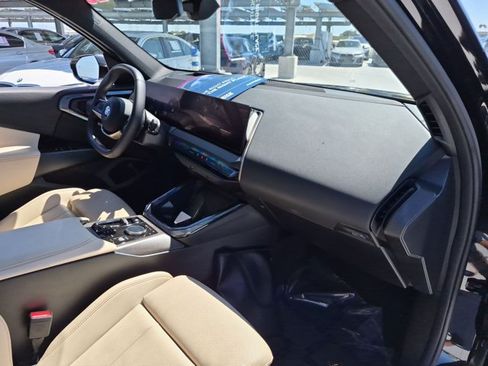 Used 2025 BMW X3 xDrive30i w/ Premium Package AWD/4WD image 23
