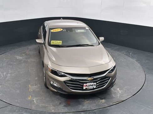 Used 2024 Chevrolet Malibu LT image 36