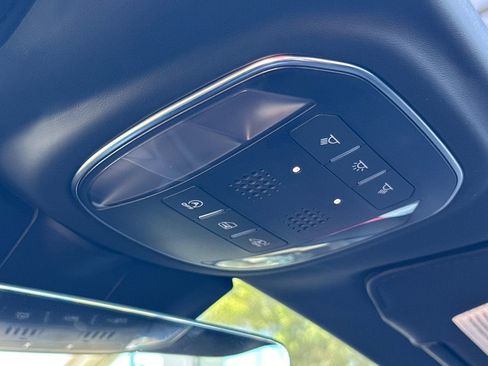 Used 2022 Ferrari F8 Tributo image 20